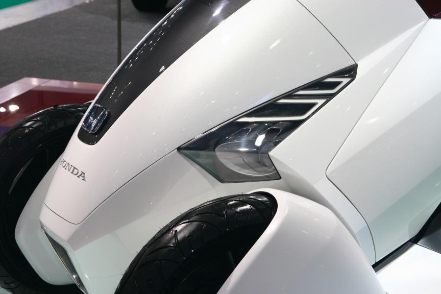  Honda 3R-C Electric Vehicle Concept 2010 года  (фото 22 из 36)